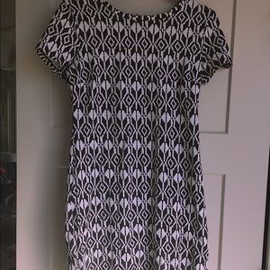 Black and White Midi Dress!